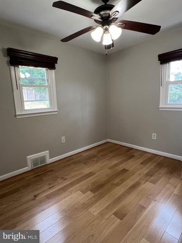 2408 FAIRHAVEN AVE, Alexandria, VA 22303