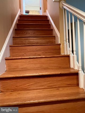 2408 FAIRHAVEN AVE, Alexandria, VA 22303