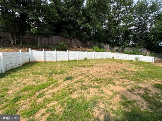 2408 FAIRHAVEN AVE, Alexandria, VA 22303