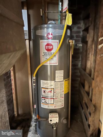 2408 FAIRHAVEN AVE, Alexandria, VA 22303