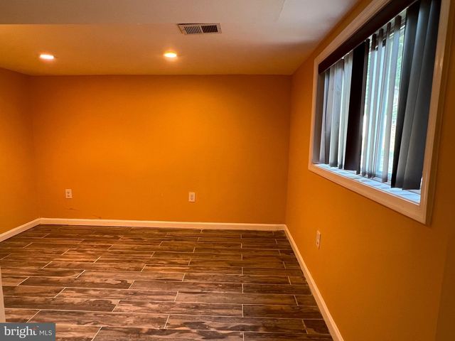 2408 FAIRHAVEN AVE, Alexandria, VA 22303