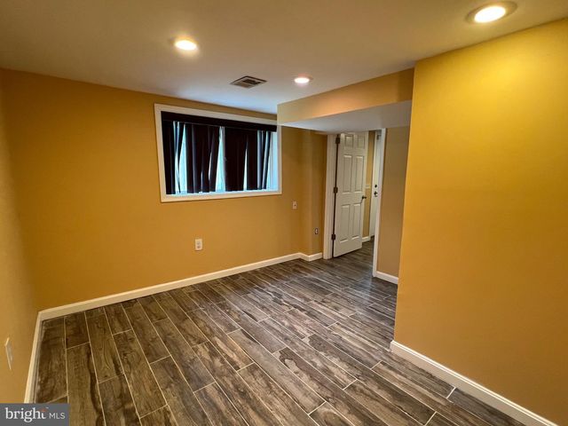 2408 FAIRHAVEN AVE, Alexandria, VA 22303