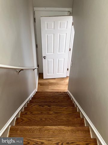 2408 FAIRHAVEN AVE, Alexandria, VA 22303