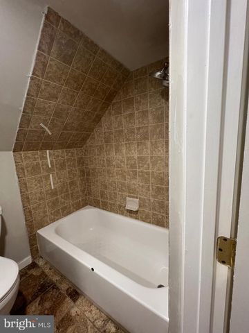 2408 FAIRHAVEN AVE, Alexandria, VA 22303