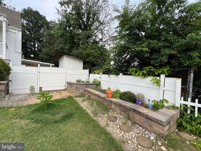 2408 FAIRHAVEN AVE, Alexandria, VA 22303