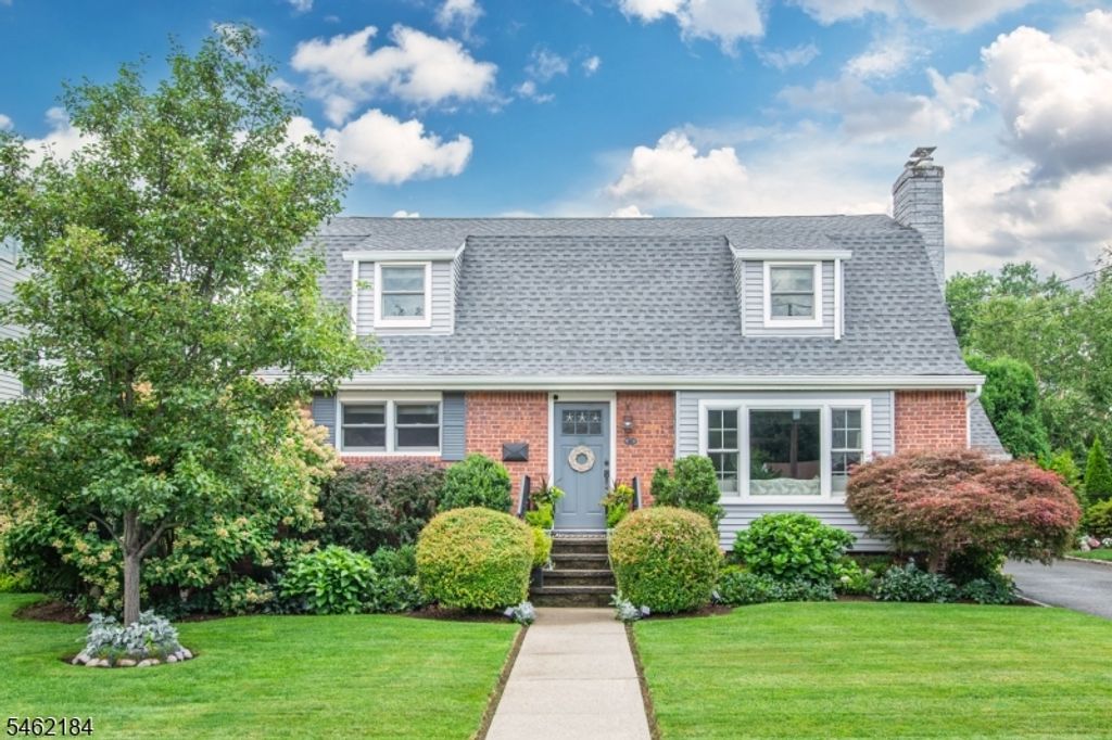 49 Meadow Ln, Bloomfield Twp., NJ 07003 — photo 2