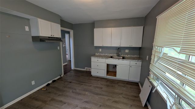 19922 Southfield Road, Detroit, MI 48235