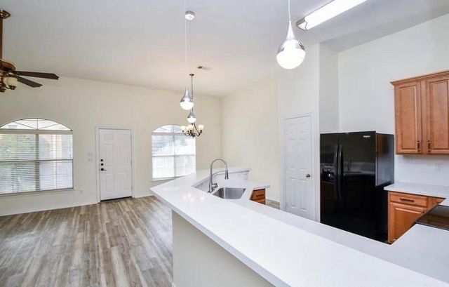 12755 Mill Ridge Dr 905, Cypress, TX 77429