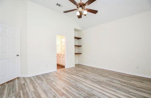 12755 Mill Ridge Dr 905, Cypress, TX 77429