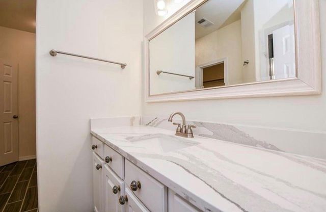 12755 Mill Ridge Dr 905, Cypress, TX 77429