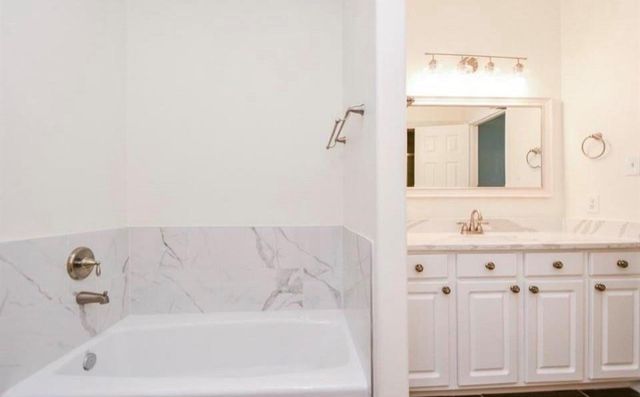 12755 Mill Ridge Dr 905, Cypress, TX 77429