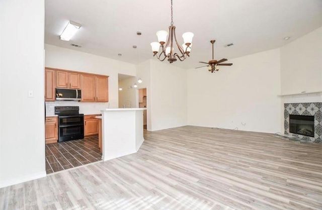 12755 Mill Ridge Dr 905, Cypress, TX 77429