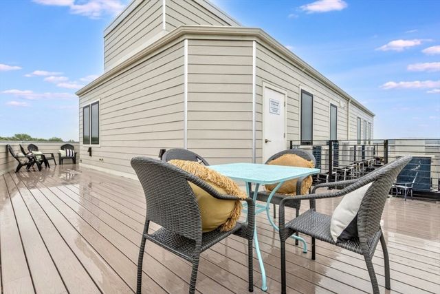 80 Broadway PH, Arlington, MA 02474