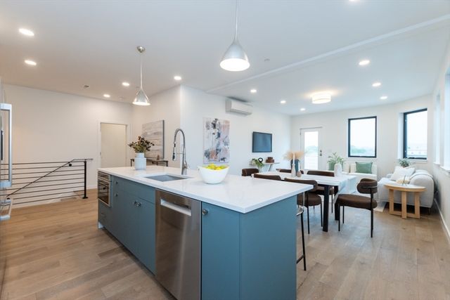 80 Broadway PH, Arlington, MA 02474