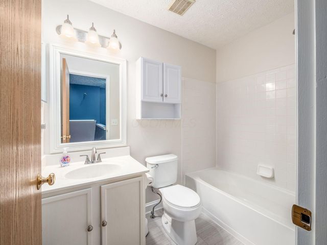 677 Lehner Woods Boulevard, Delaware, OH 43015