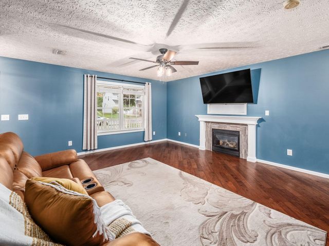 677 Lehner Woods Boulevard, Delaware, OH 43015