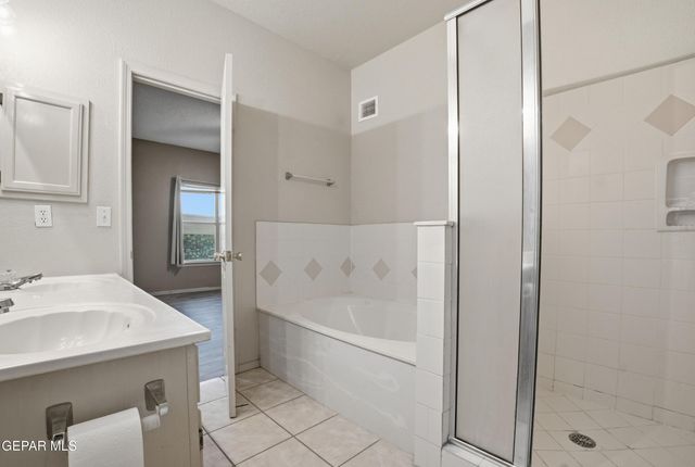 10725 PLEASANT SAND Drive, El Paso, TX 79924