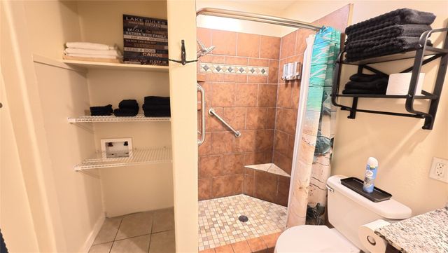 9520 Seawall Boulevard 234, Galveston, TX 77554