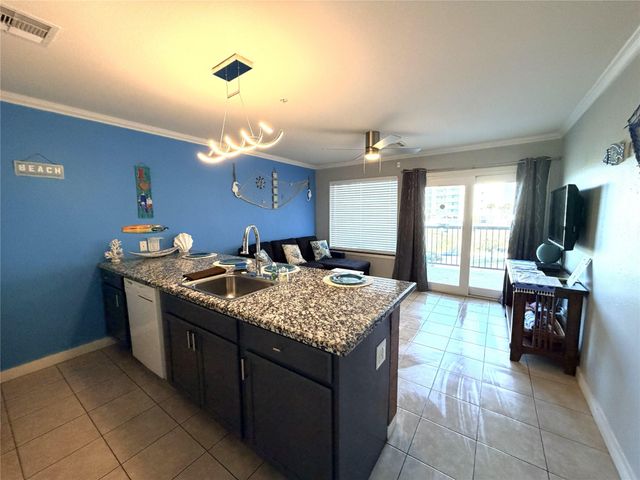 9520 Seawall Boulevard 234, Galveston, TX 77554