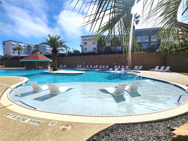 9520 Seawall Boulevard 234, Galveston, TX 77554