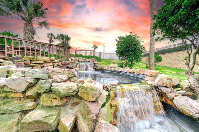 9520 Seawall Boulevard 234, Galveston, TX 77554