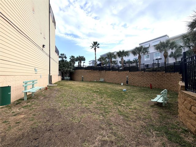 9520 Seawall Boulevard 234, Galveston, TX 77554