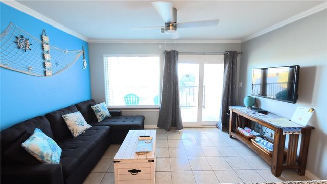 9520 Seawall Boulevard 234, Galveston, TX 77554