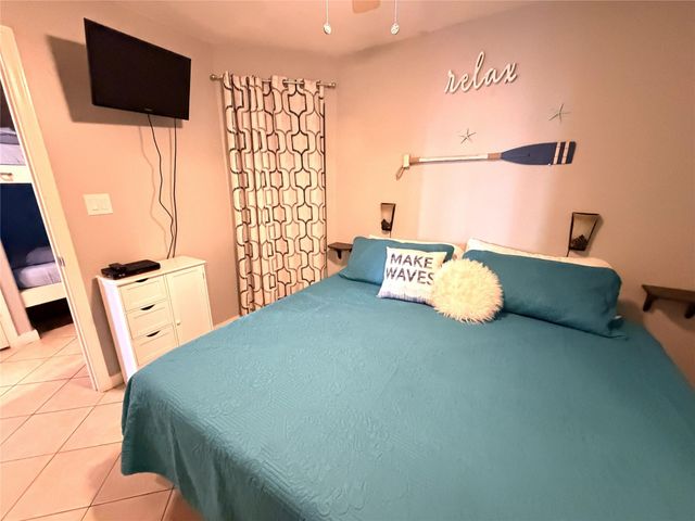 9520 Seawall Boulevard 234, Galveston, TX 77554