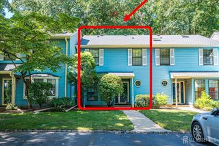 1303 Timber Oaks Road, Edison, NJ 08820