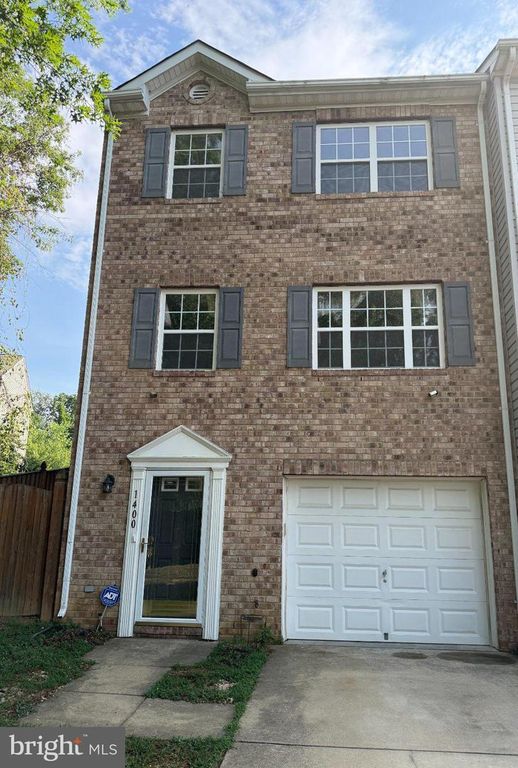 1400 ESTELLE DR, Oxon Hill, MD 20745