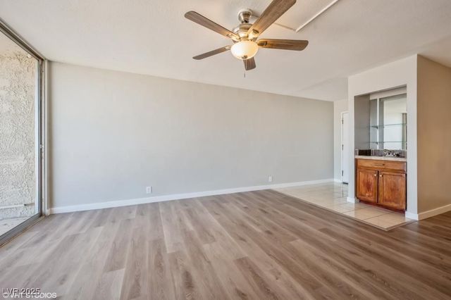 745 North Royal Crest Circle 157, Las Vegas, NV 89169