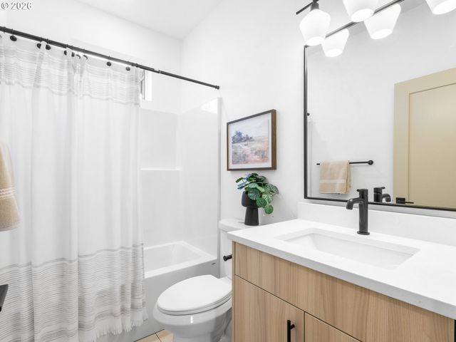 1245 Sw Hume Ct, Portland, OR 97219