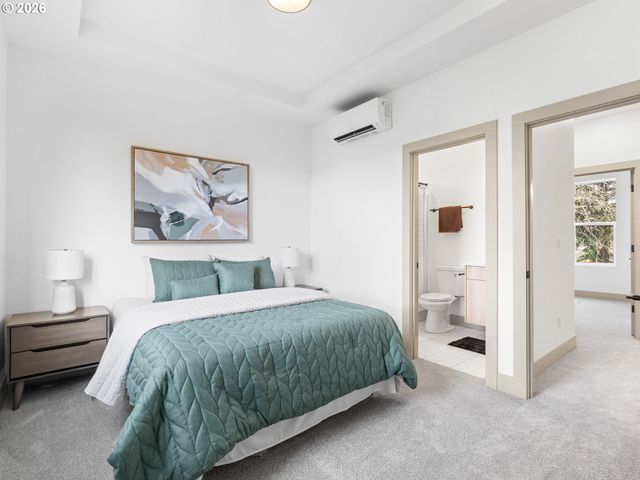 1245 Sw Hume Ct, Portland, OR 97219