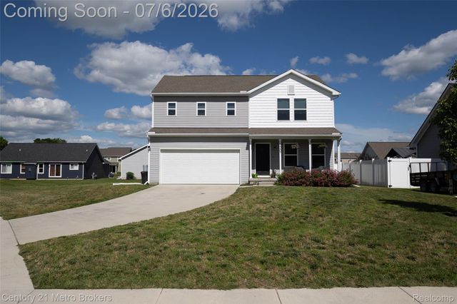 2207 Legacy Drive, Burton, MI 48519