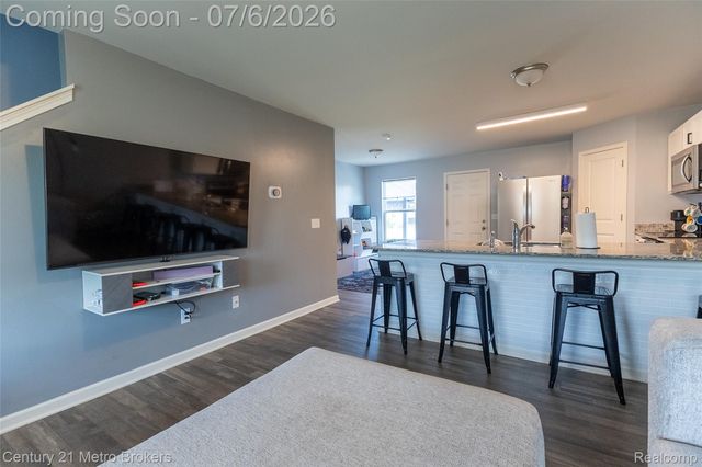 2207 Legacy Drive, Burton, MI 48519
