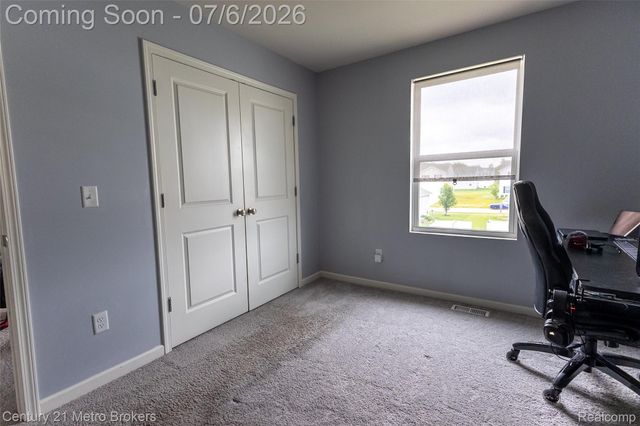 2207 Legacy Drive, Burton, MI 48519