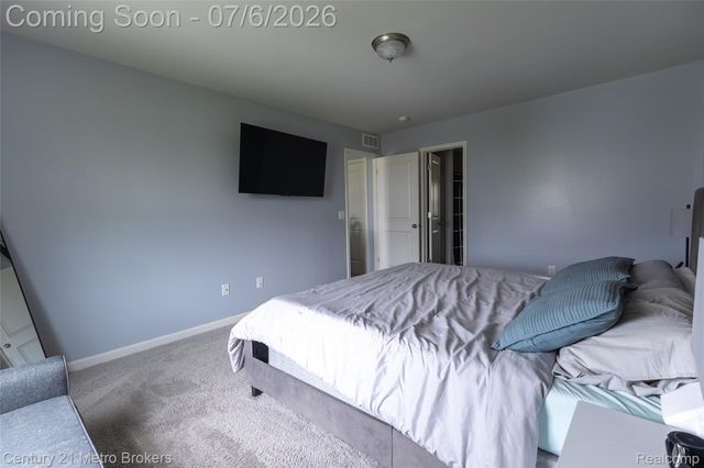 2207 Legacy Drive, Burton, MI 48519