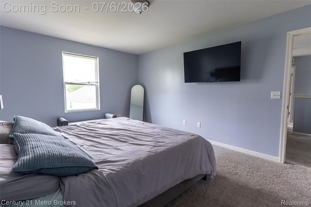 2207 Legacy Drive, Burton, MI 48519