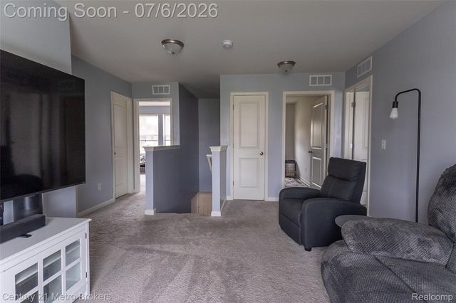 2207 Legacy Drive, Burton, MI 48519