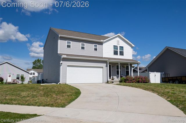 2207 Legacy Drive, Burton, MI 48519