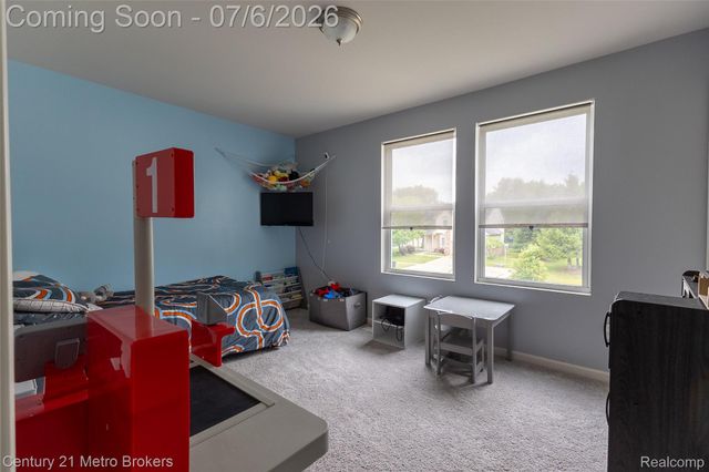 2207 Legacy Drive, Burton, MI 48519