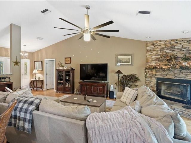 19950 SW 5TH PLACE, Dunnellon, FL 34431