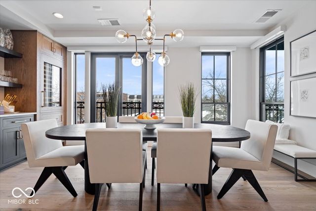 41 N Rangeline Road 306, Carmel, IN 46032