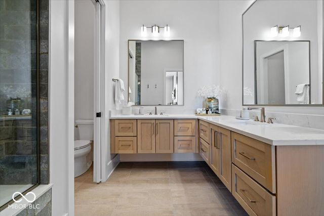 41 N Rangeline Road 306, Carmel, IN 46032