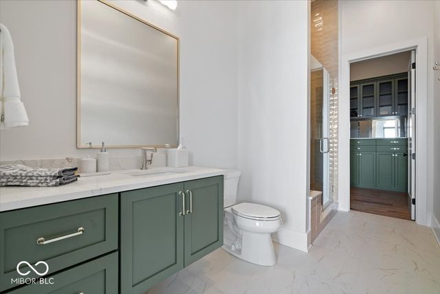 41 N Rangeline Road 306, Carmel, IN 46032