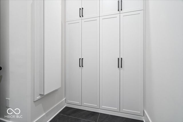 41 N Rangeline Road 306, Carmel, IN 46032