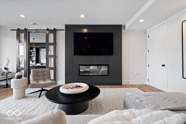 41 N Rangeline Road 306, Carmel, IN 46032