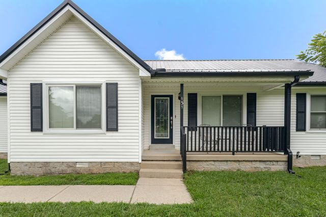 131 Avalon Dr, Shelbyville, TN 37160
