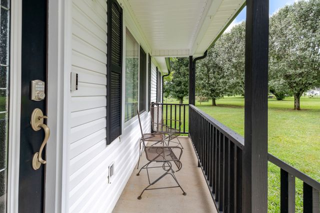 131 Avalon Dr, Shelbyville, TN 37160