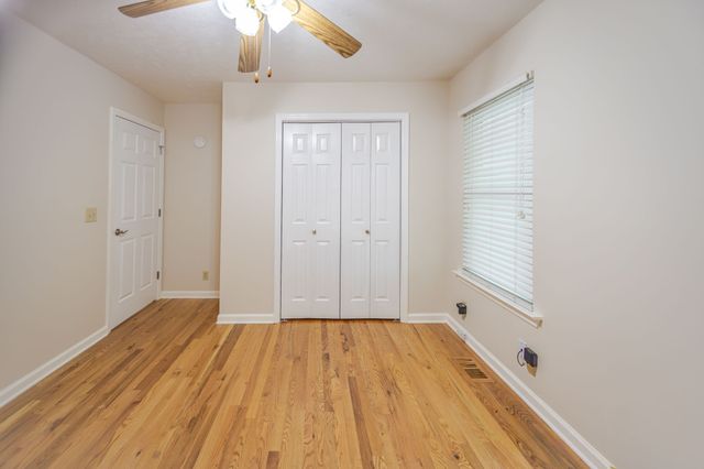 131 Avalon Dr, Shelbyville, TN 37160